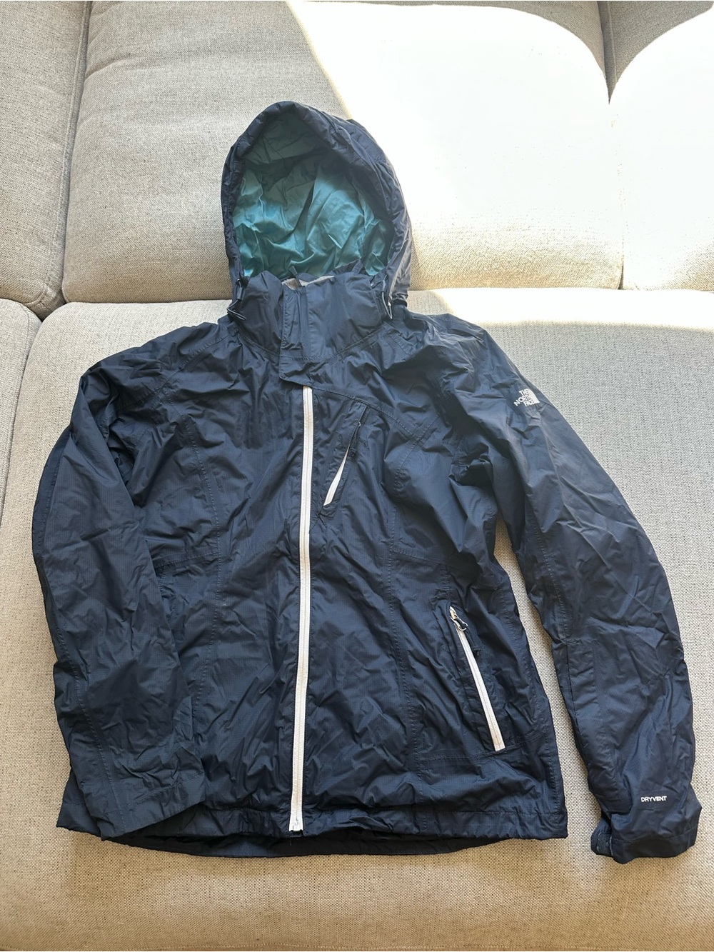 The North Face DryVent Hooded Waterproof Jacket Women’s L